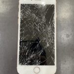 iPhoneの画面がバキバキに割れたしまった方々に必見！スマップル熊本店では”約３０分”で修理可能です！