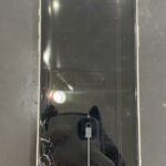 iPhone11の画面に謎の線が表示。スマップル熊本店が約30分で修理。