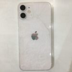 【iPhone12mini】裏側のガラスが割れてしまった‼️ すぐに修理出来るスマップル熊本店にオマカセ😊